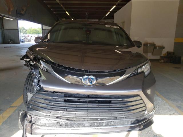 Photo 4 VIN: 5TDZRKEC0NS134166 - TOYOTA SIENNA LIM 