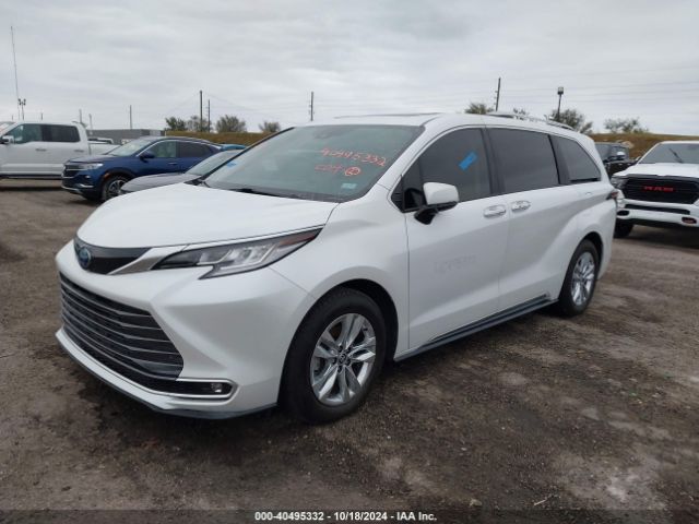 Photo 1 VIN: 5TDZRKEC0PS165081 - TOYOTA SIENNA 