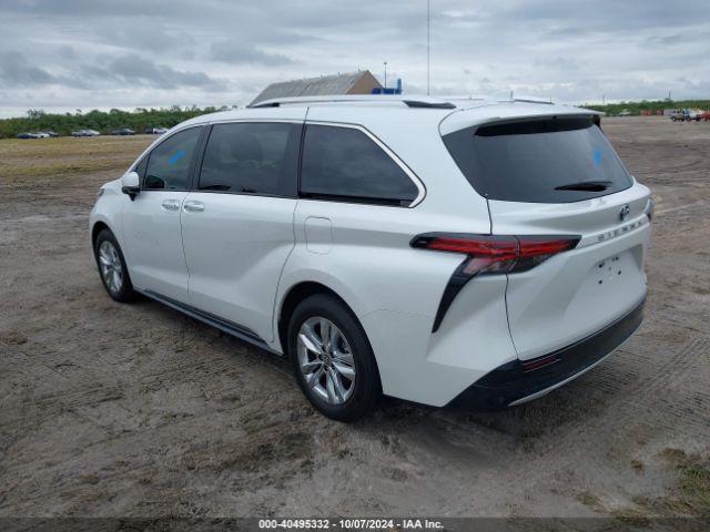 Photo 2 VIN: 5TDZRKEC0PS165081 - TOYOTA SIENNA 