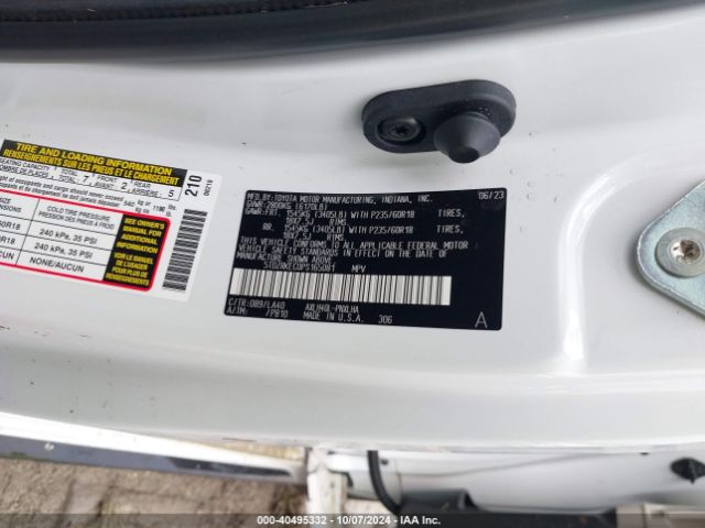 Photo 8 VIN: 5TDZRKEC0PS165081 - TOYOTA SIENNA 