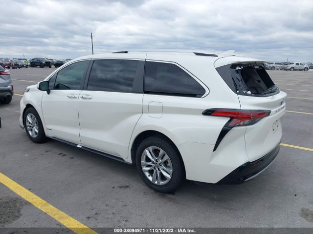 Photo 2 VIN: 5TDZRKEC1MS013886 - TOYOTA SIENNA 