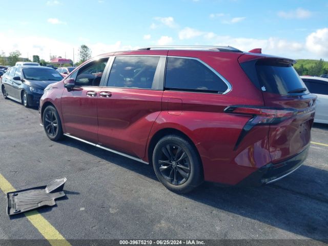 Photo 2 VIN: 5TDZRKEC1PS169561 - TOYOTA SIENNA 