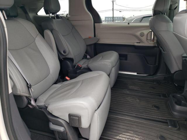 Photo 10 VIN: 5TDZRKEC3RS181746 - TOYOTA SIENNA LIM 