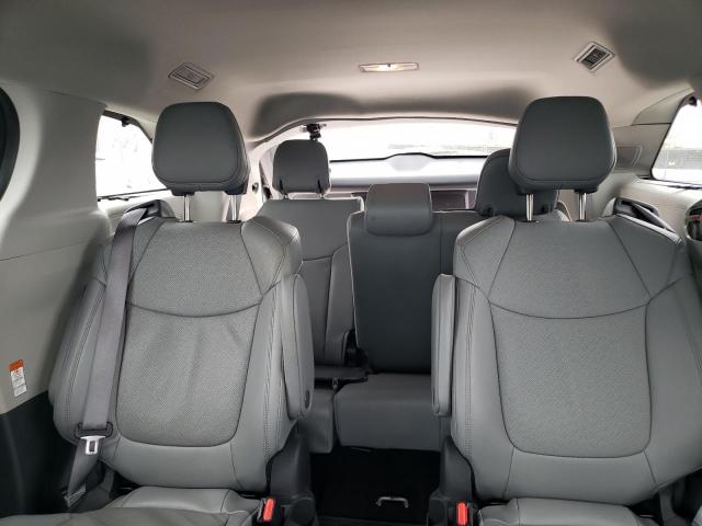 Photo 9 VIN: 5TDZRKEC3RS181746 - TOYOTA SIENNA LIM 