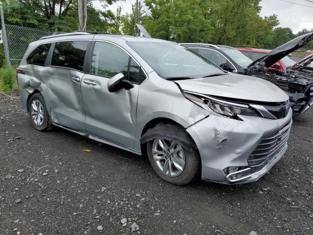 Photo 3 VIN: 5TDZRKEC4PS179873 - TOYOTA SIENNA LIM 