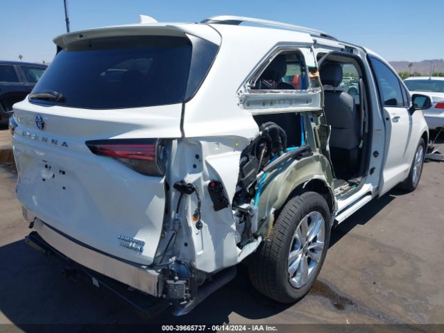 Photo 5 VIN: 5TDZRKEC5MS003166 - TOYOTA SIENNA 