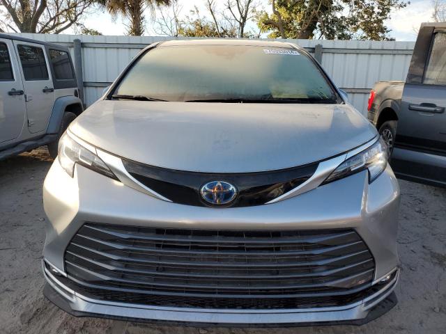 Photo 4 VIN: 5TDZRKEC5MS041271 - TOYOTA SIENNA LIM 