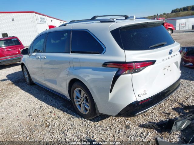 Photo 2 VIN: 5TDZRKEC6NS104153 - TOYOTA SIENNA 