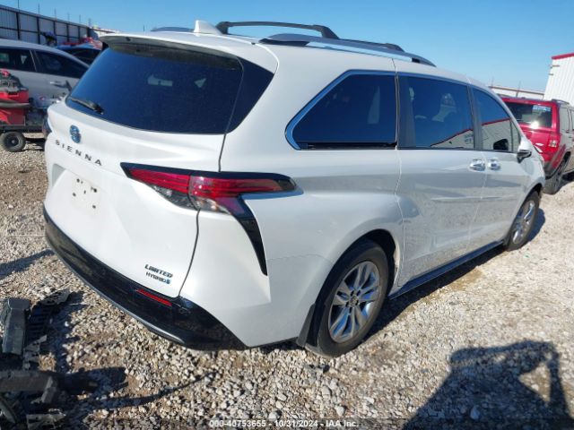 Photo 3 VIN: 5TDZRKEC6NS104153 - TOYOTA SIENNA 