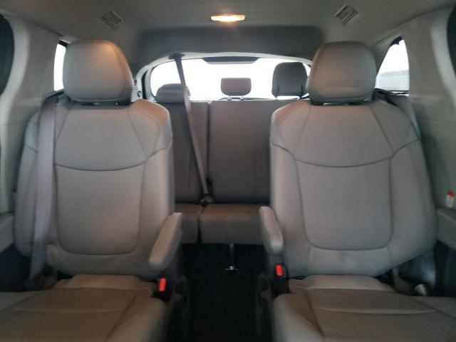 Photo 9 VIN: 5TDZRKEC7NS120524 - TOYOTA SIENNA 