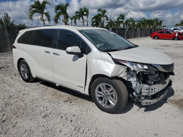 Photo 3 VIN: 5TDZRKEC8MS027445 - TOYOTA SIENNA 