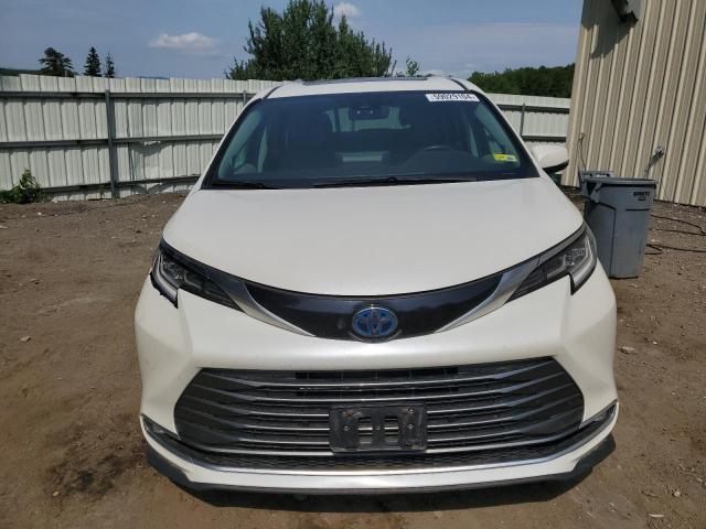 Photo 4 VIN: 5TDZSKFC1MS002826 - TOYOTA SIENNA LIM 