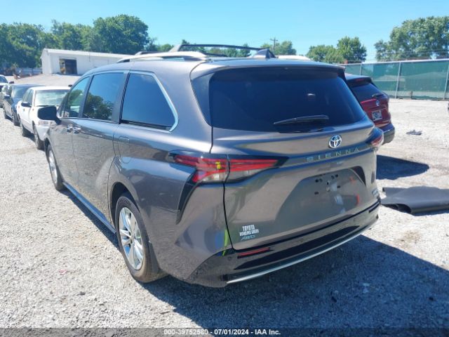 Photo 2 VIN: 5TDZSKFC1RS116932 - TOYOTA SIENNA 