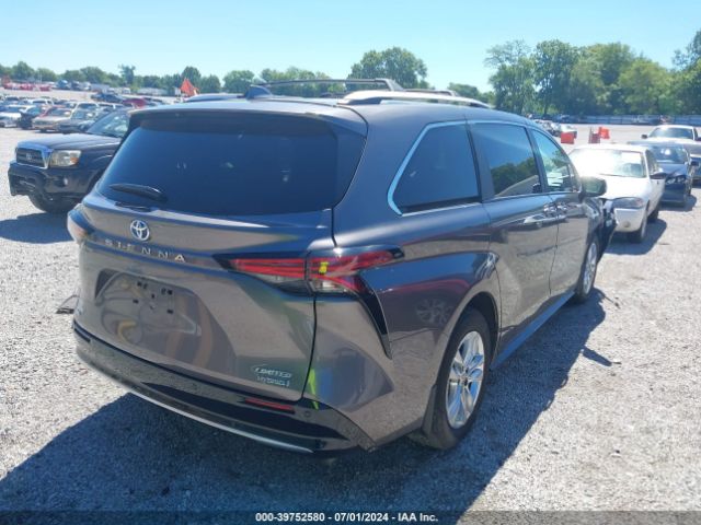 Photo 3 VIN: 5TDZSKFC1RS116932 - TOYOTA SIENNA 