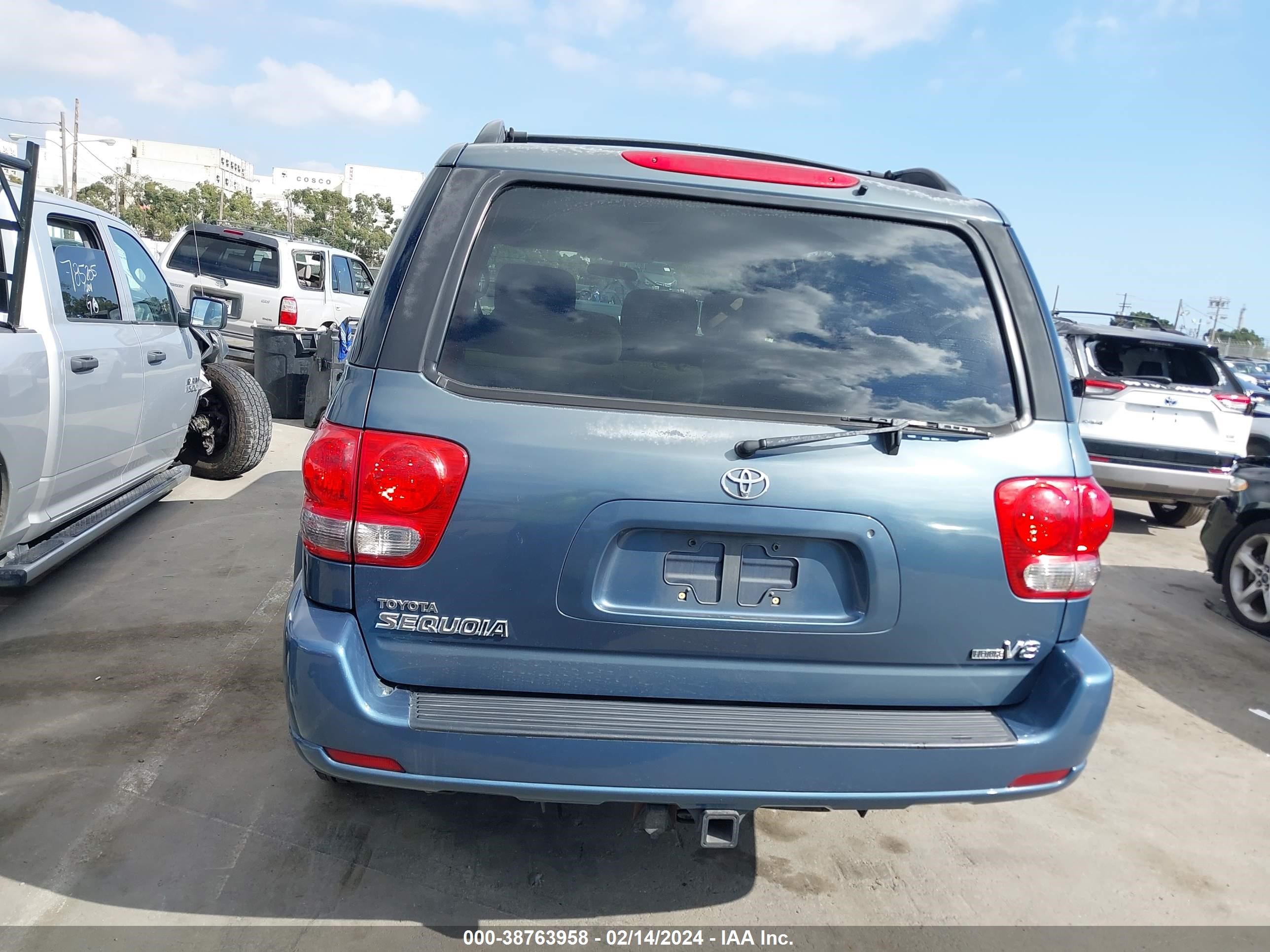 Photo 16 VIN: 5TDZT34A06S267065 - TOYOTA SEQUOIA 