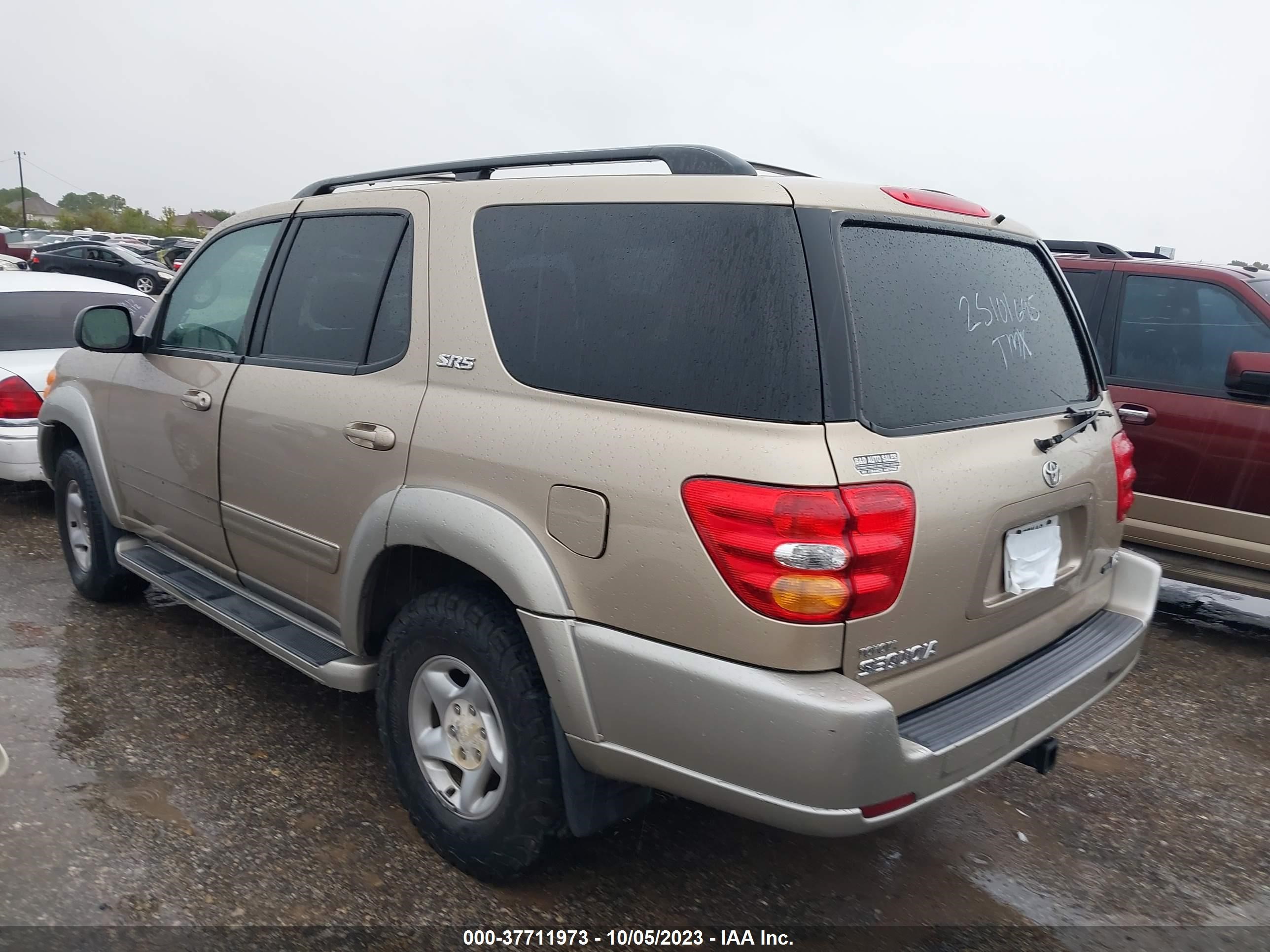 Photo 2 VIN: 5TDZT34A12S101695 - TOYOTA SEQUOIA 