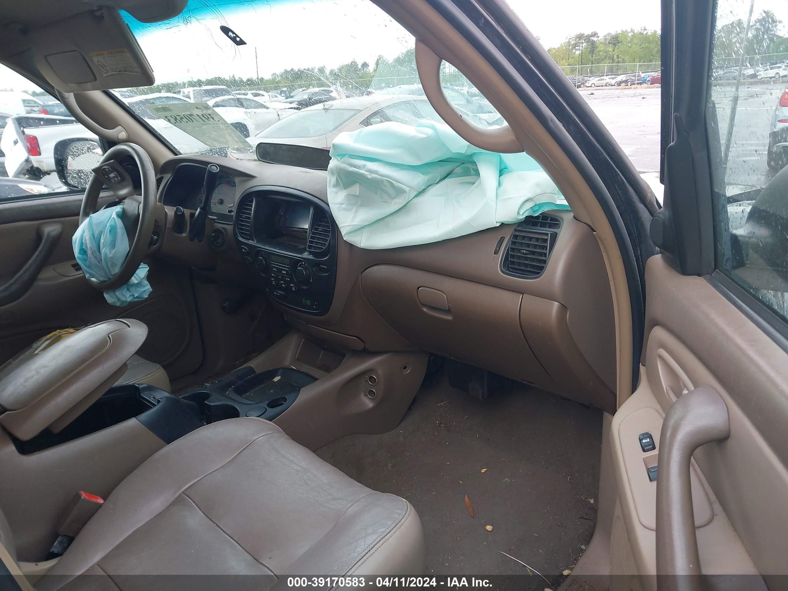 Photo 4 VIN: 5TDZT34A14S213528 - TOYOTA SEQUOIA 