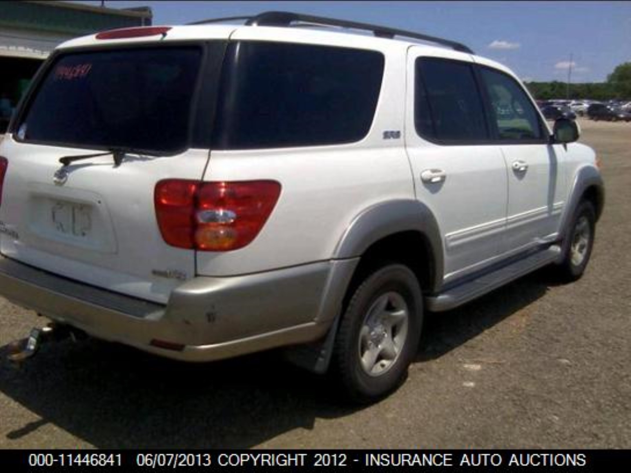 Photo 3 VIN: 5TDZT34A42S073309 - TOYOTA SEQUOIA 