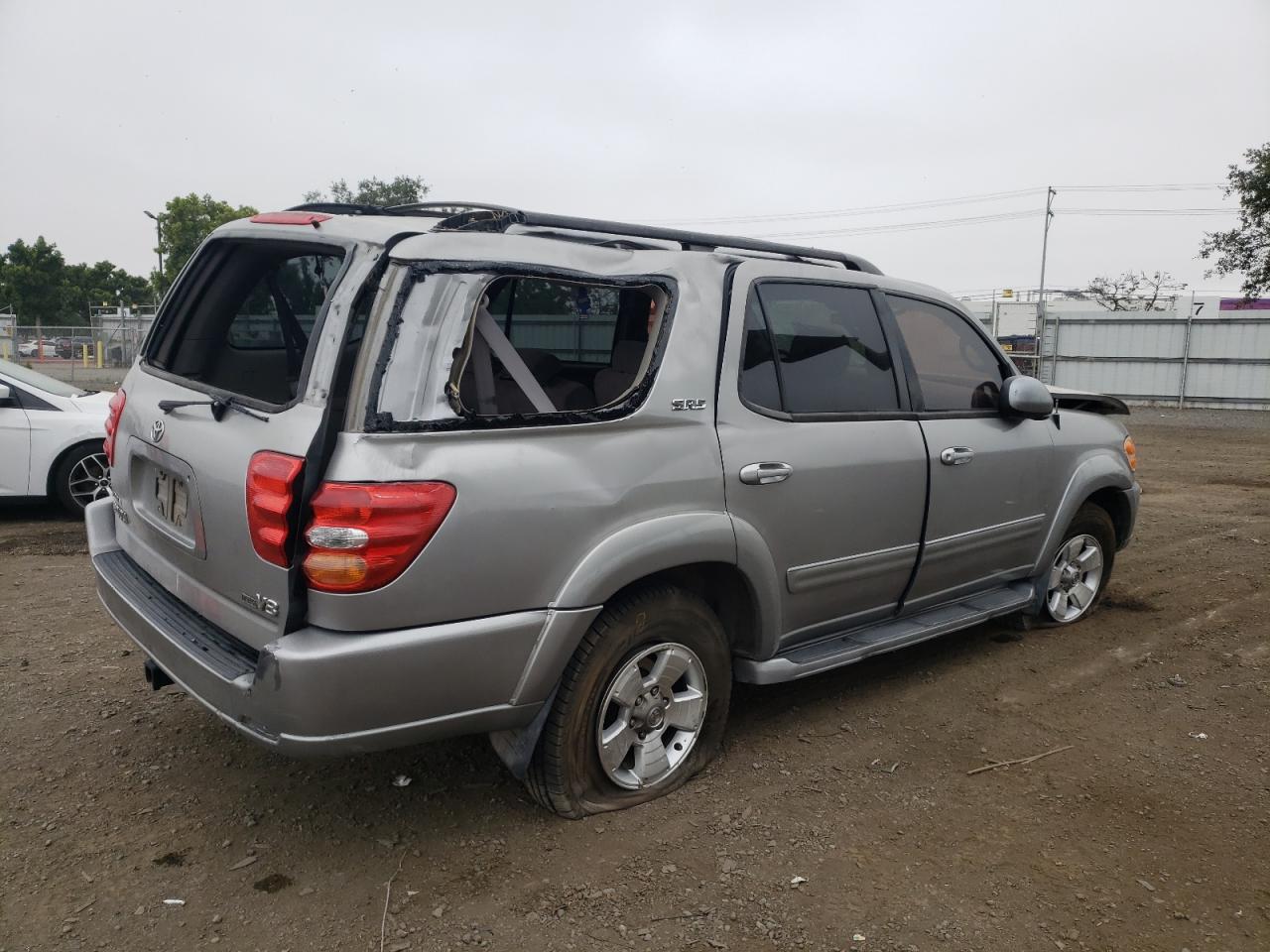 Photo 2 VIN: 5TDZT34A42S079319 - TOYOTA SEQUOIA 