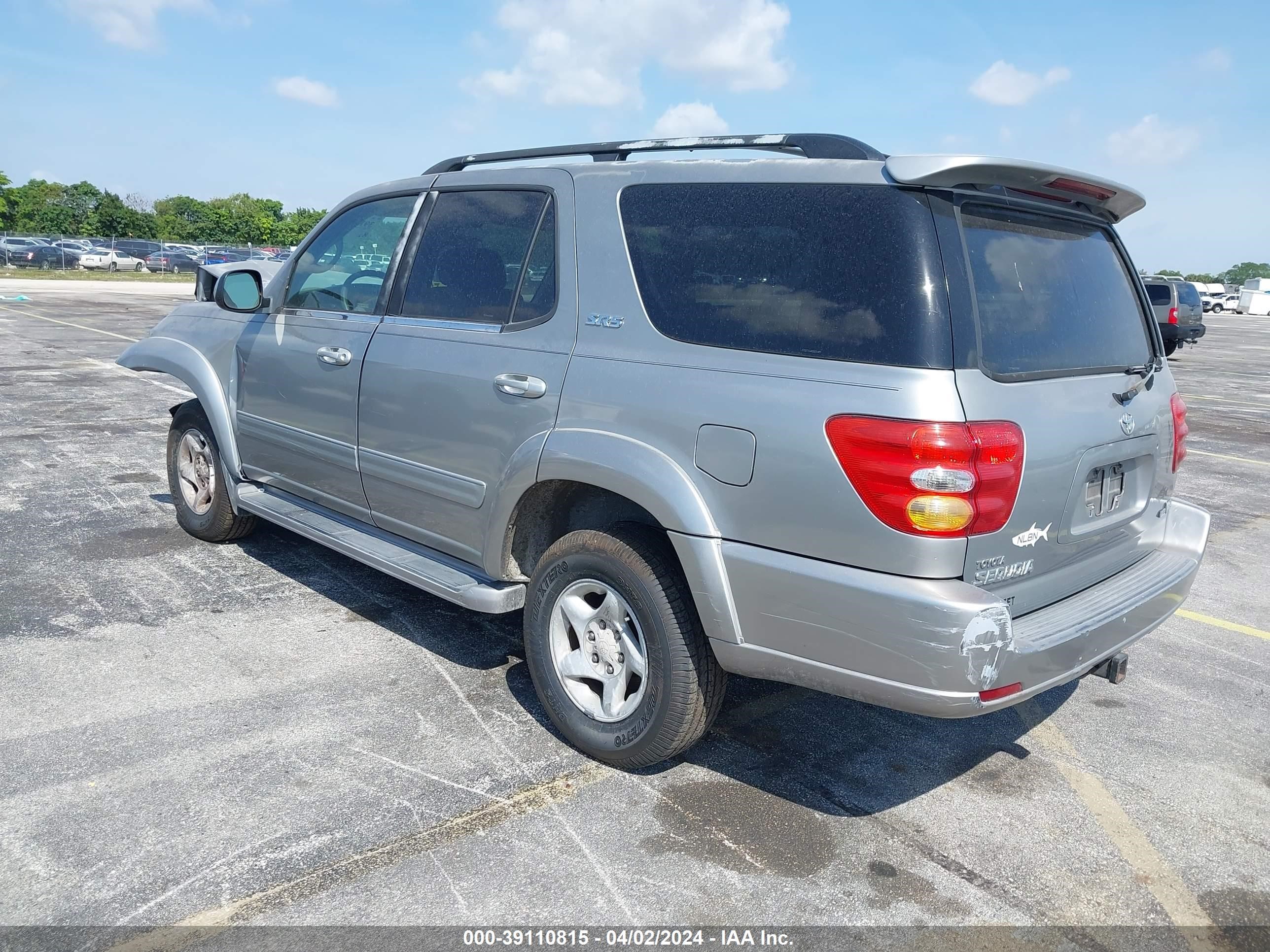 Photo 2 VIN: 5TDZT34A52S134831 - TOYOTA SEQUOIA 