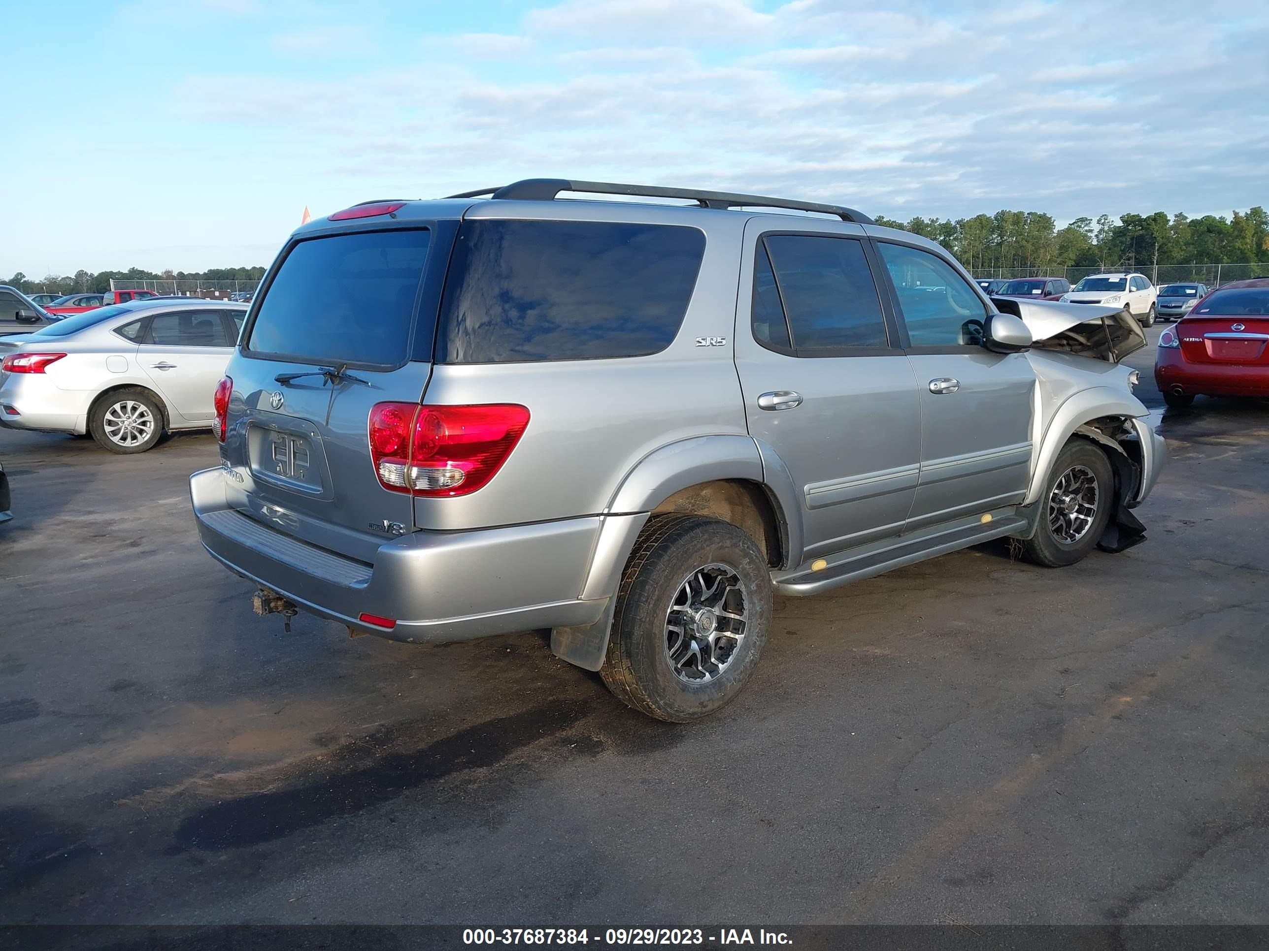 Photo 3 VIN: 5TDZT34A57S294697 - TOYOTA SEQUOIA 