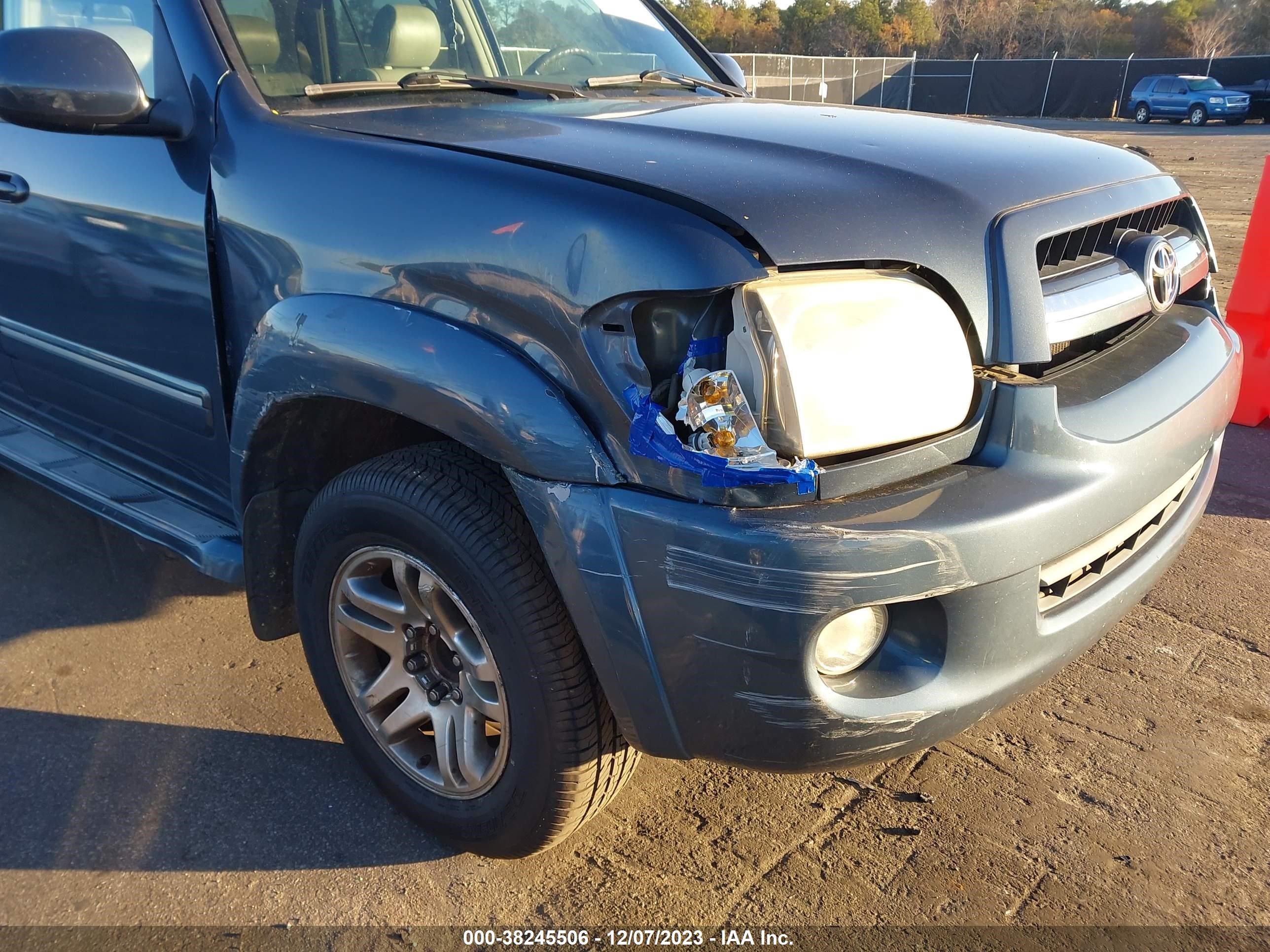 Photo 5 VIN: 5TDZT34A85S258886 - TOYOTA SEQUOIA 