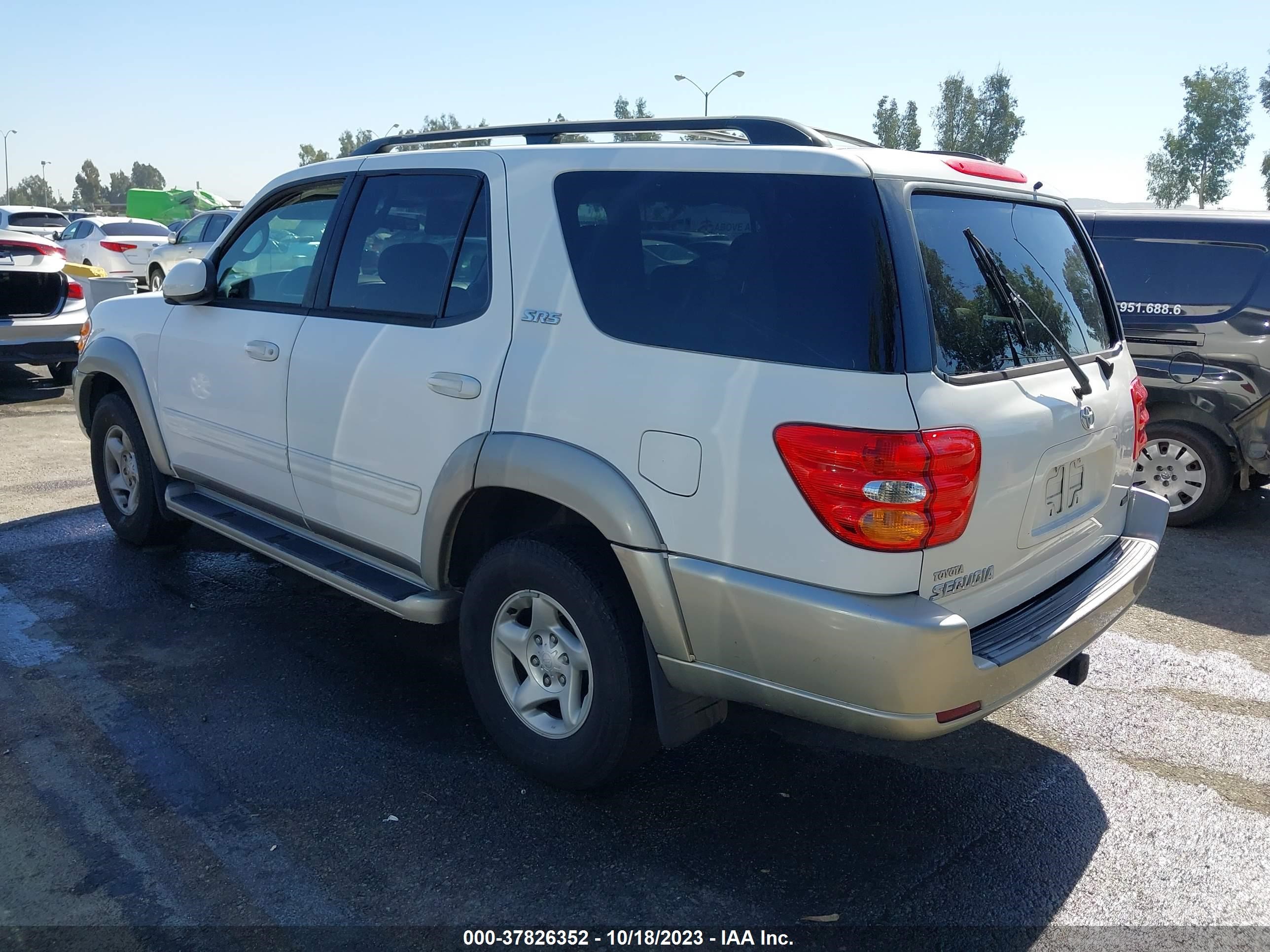 Photo 2 VIN: 5TDZT34AX2S089482 - TOYOTA SEQUOIA 