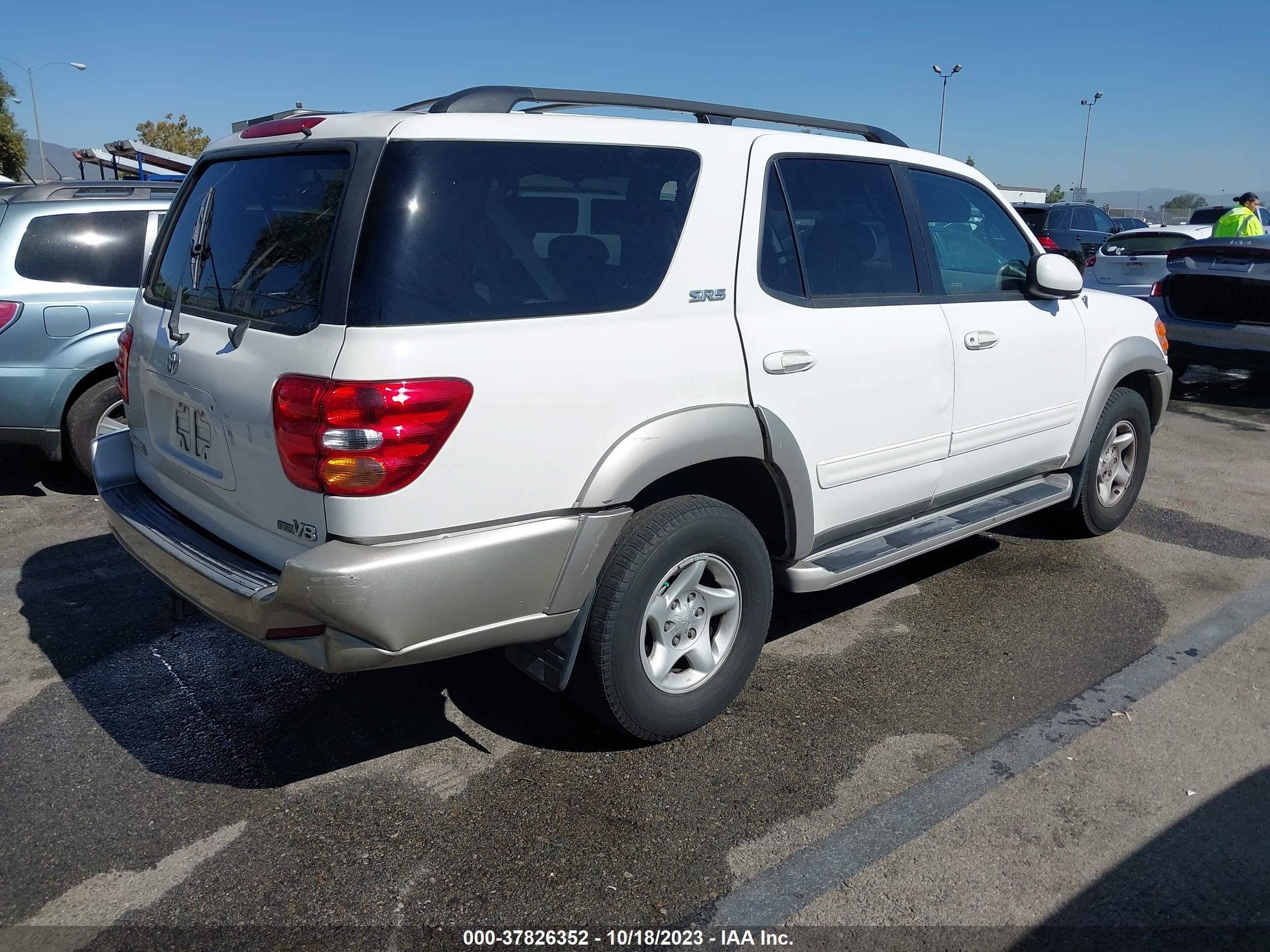 Photo 3 VIN: 5TDZT34AX2S089482 - TOYOTA SEQUOIA 