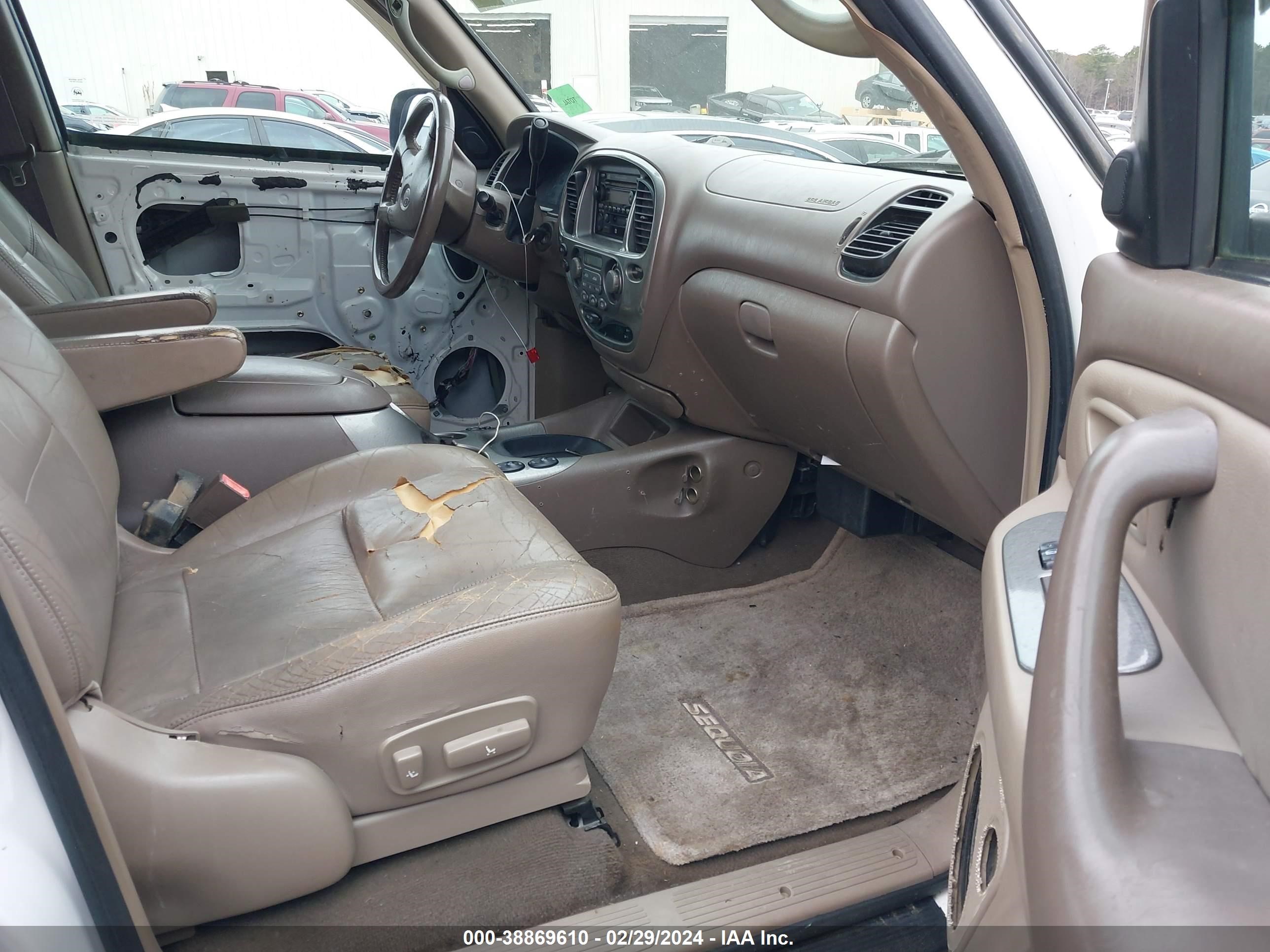 Photo 4 VIN: 5TDZT38A21S017135 - TOYOTA SEQUOIA 