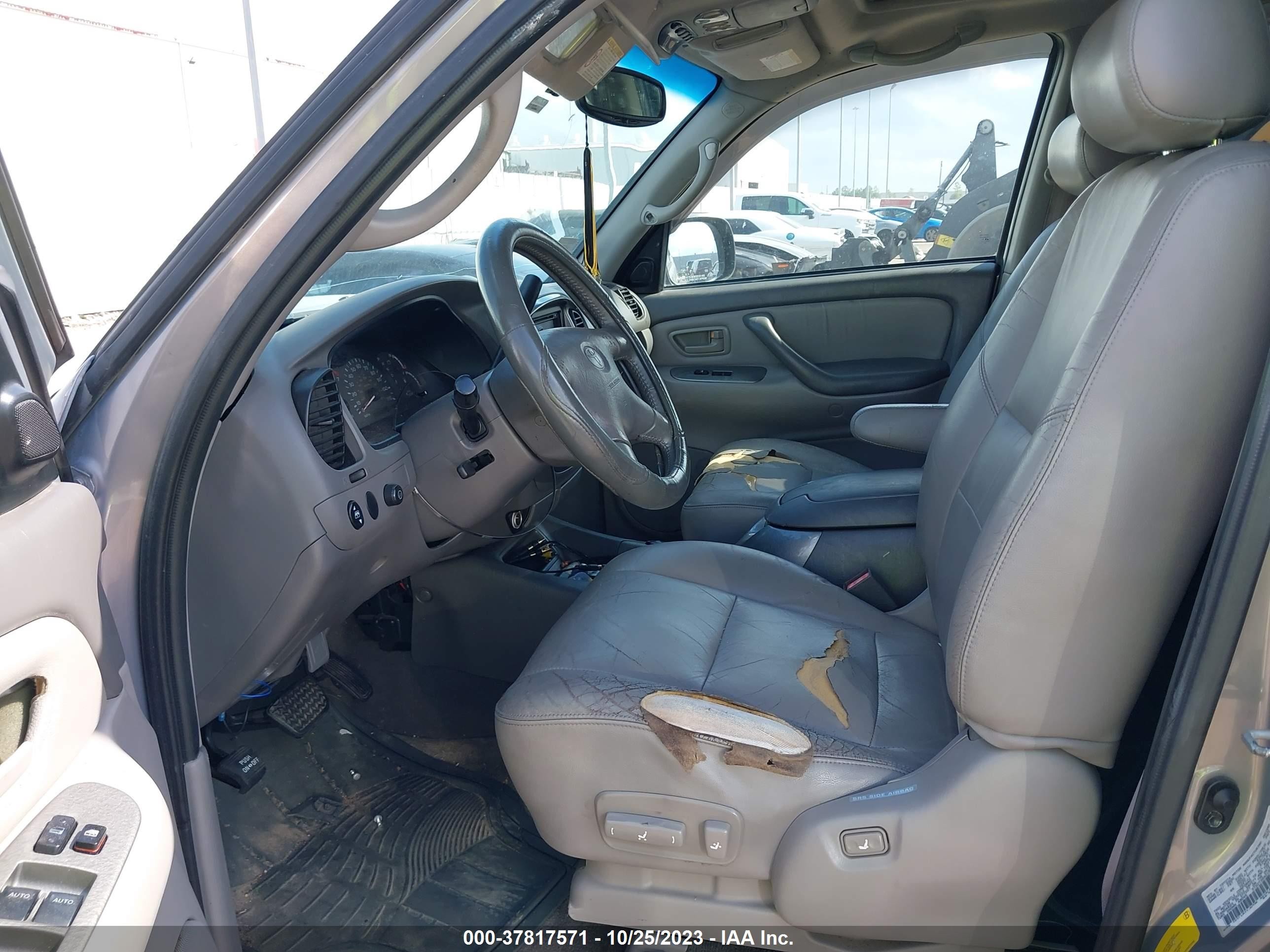 Photo 4 VIN: 5TDZT38A21S051043 - TOYOTA SEQUOIA 