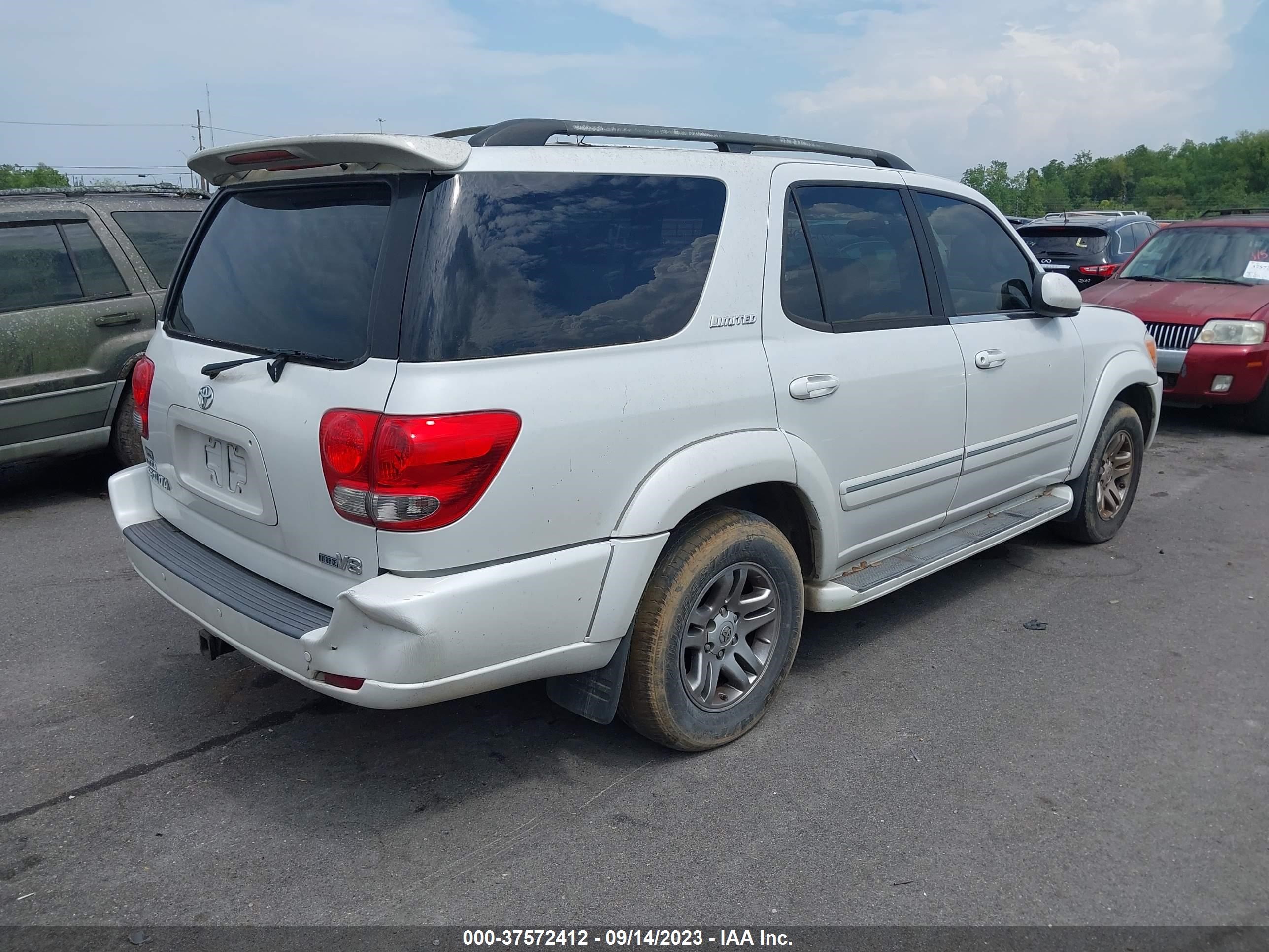 Photo 3 VIN: 5TDZT38A45S256661 - TOYOTA SEQUOIA 