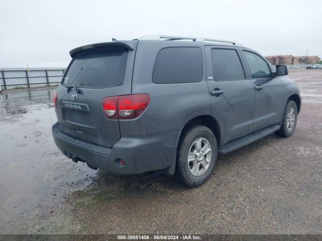 Photo 3 VIN: 5TDZY5G14JS070675 - TOYOTA SEQUOIA 