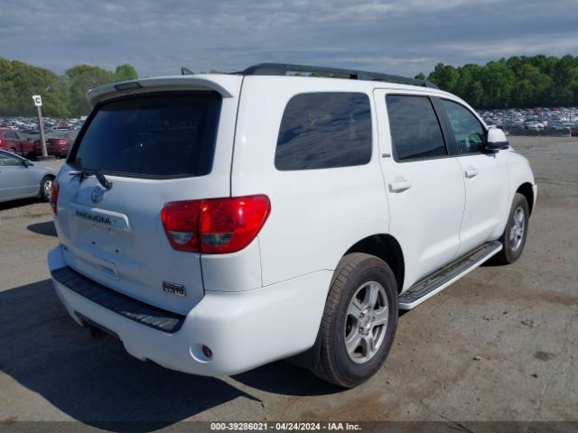 Photo 3 VIN: 5TDZY5G19AS029233 - TOYOTA SEQUOIA 