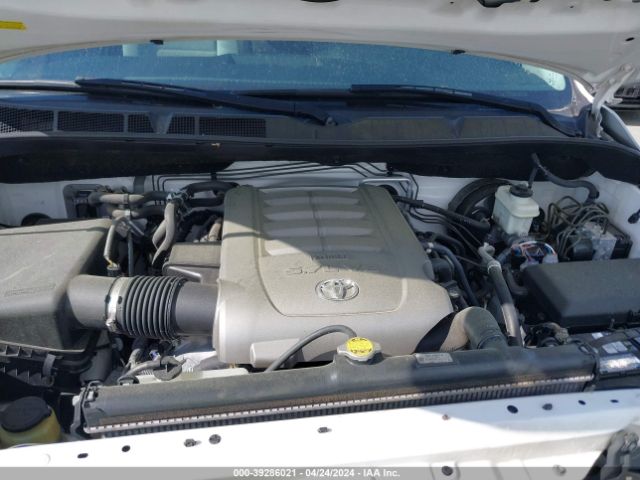 Photo 9 VIN: 5TDZY5G19AS029233 - TOYOTA SEQUOIA 