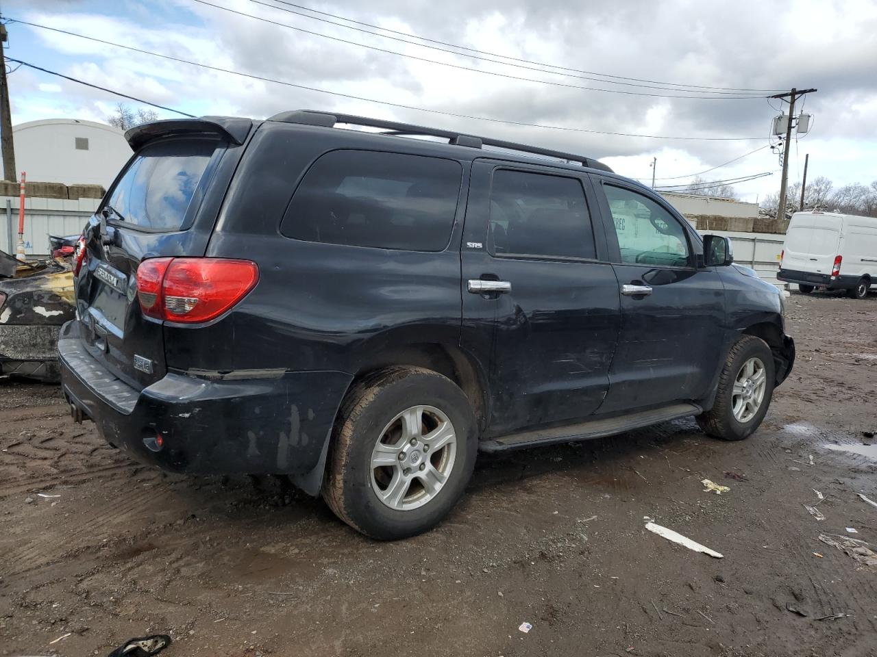 Photo 2 VIN: 5TDZY64AX8S000733 - TOYOTA SEQUOIA 