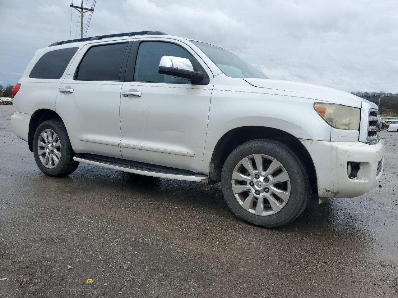 Photo 3 VIN: 5TDZY67A68S004032 - TOYOTA SEQUOIA 