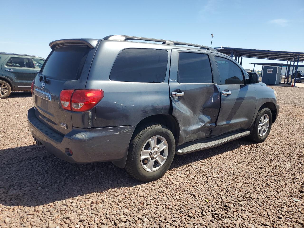 Photo 2 VIN: 5TDZY68A18S013252 - TOYOTA SEQUOIA 