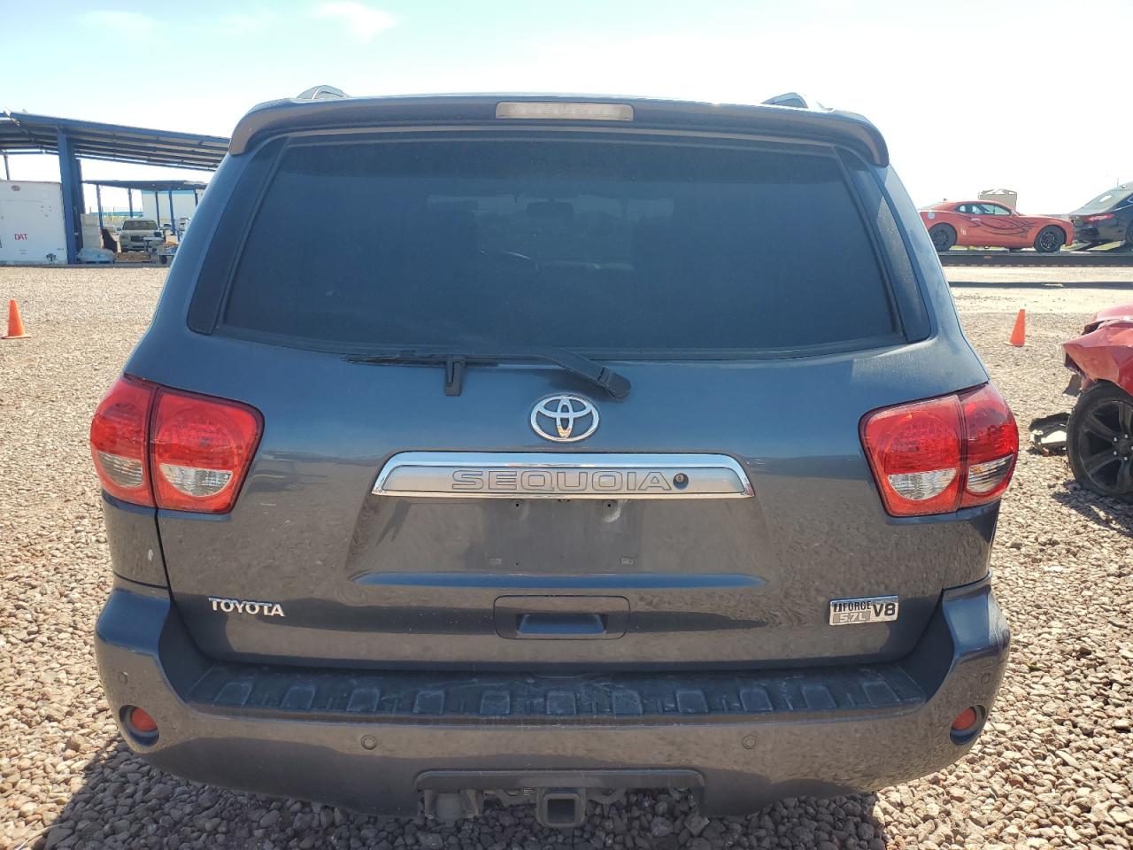 Photo 5 VIN: 5TDZY68A18S013252 - TOYOTA SEQUOIA 