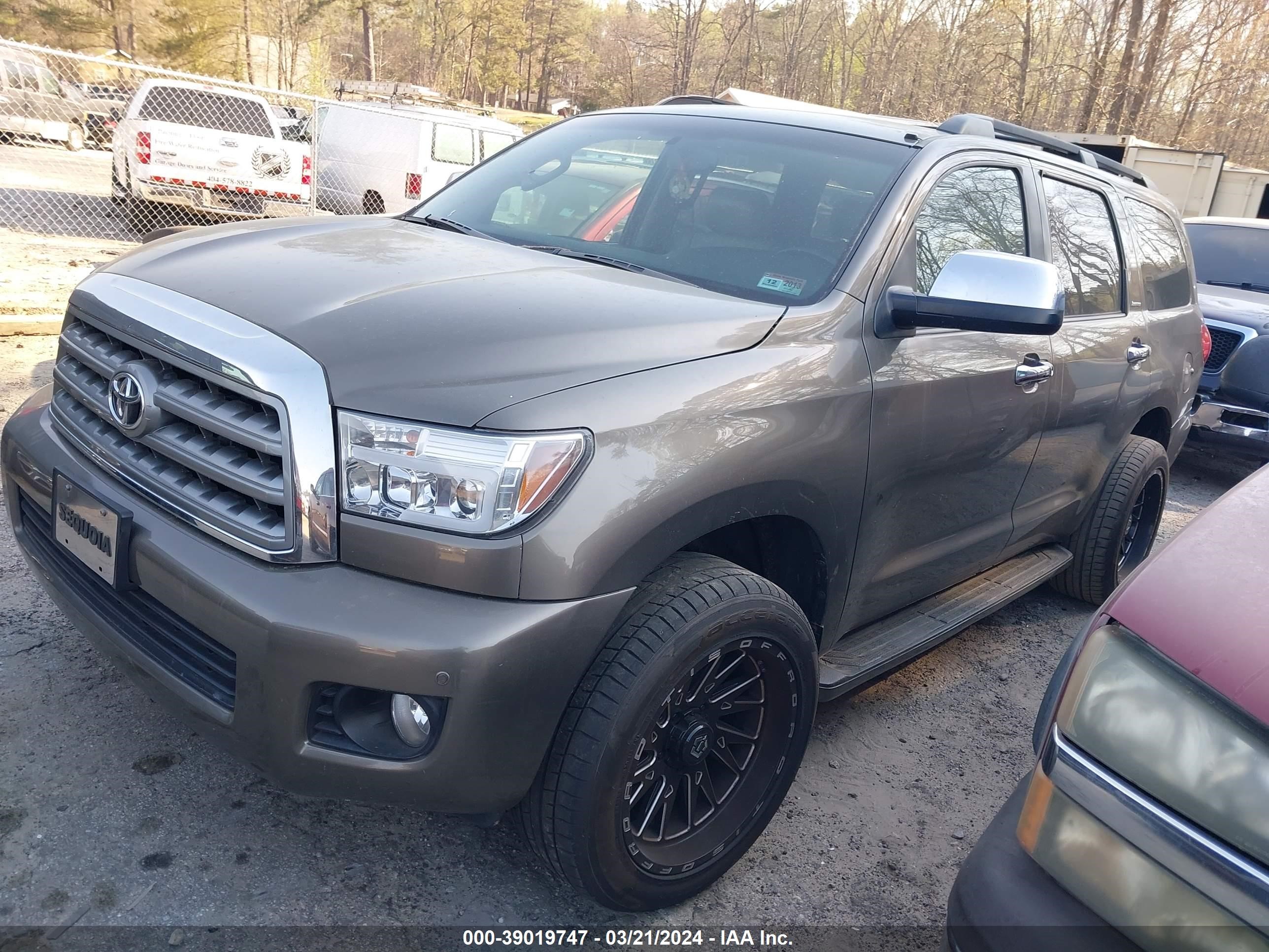 Photo 1 VIN: 5TDZY68A48S003041 - TOYOTA SEQUOIA 