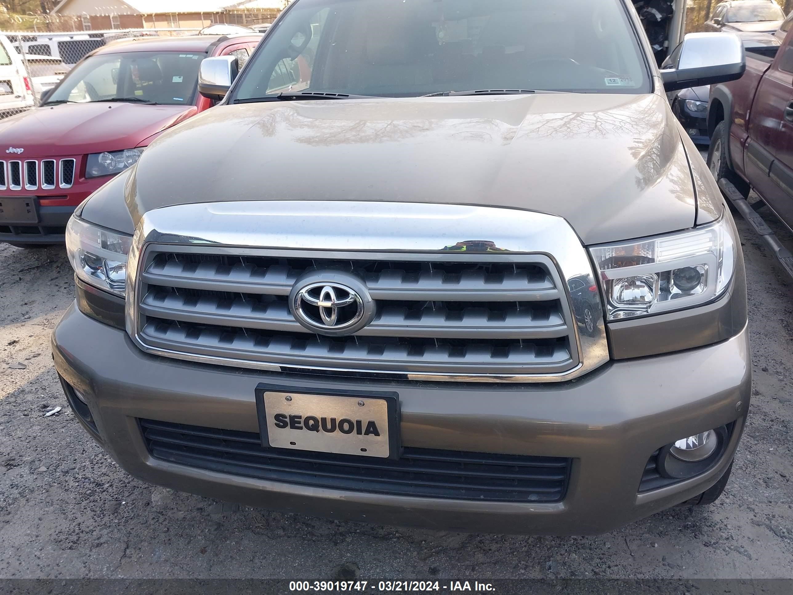 Photo 5 VIN: 5TDZY68A48S003041 - TOYOTA SEQUOIA 