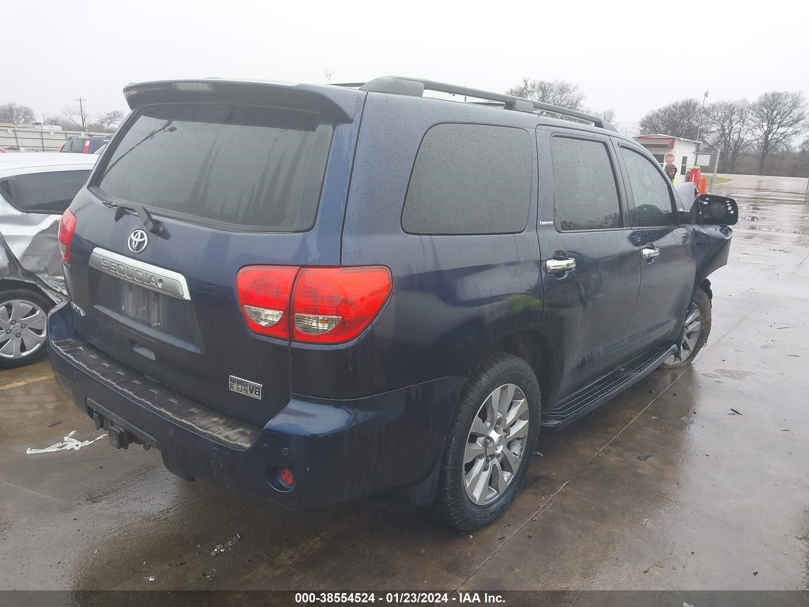 Photo 3 VIN: 5TDZY68A88S010588 - TOYOTA SEQUOIA 