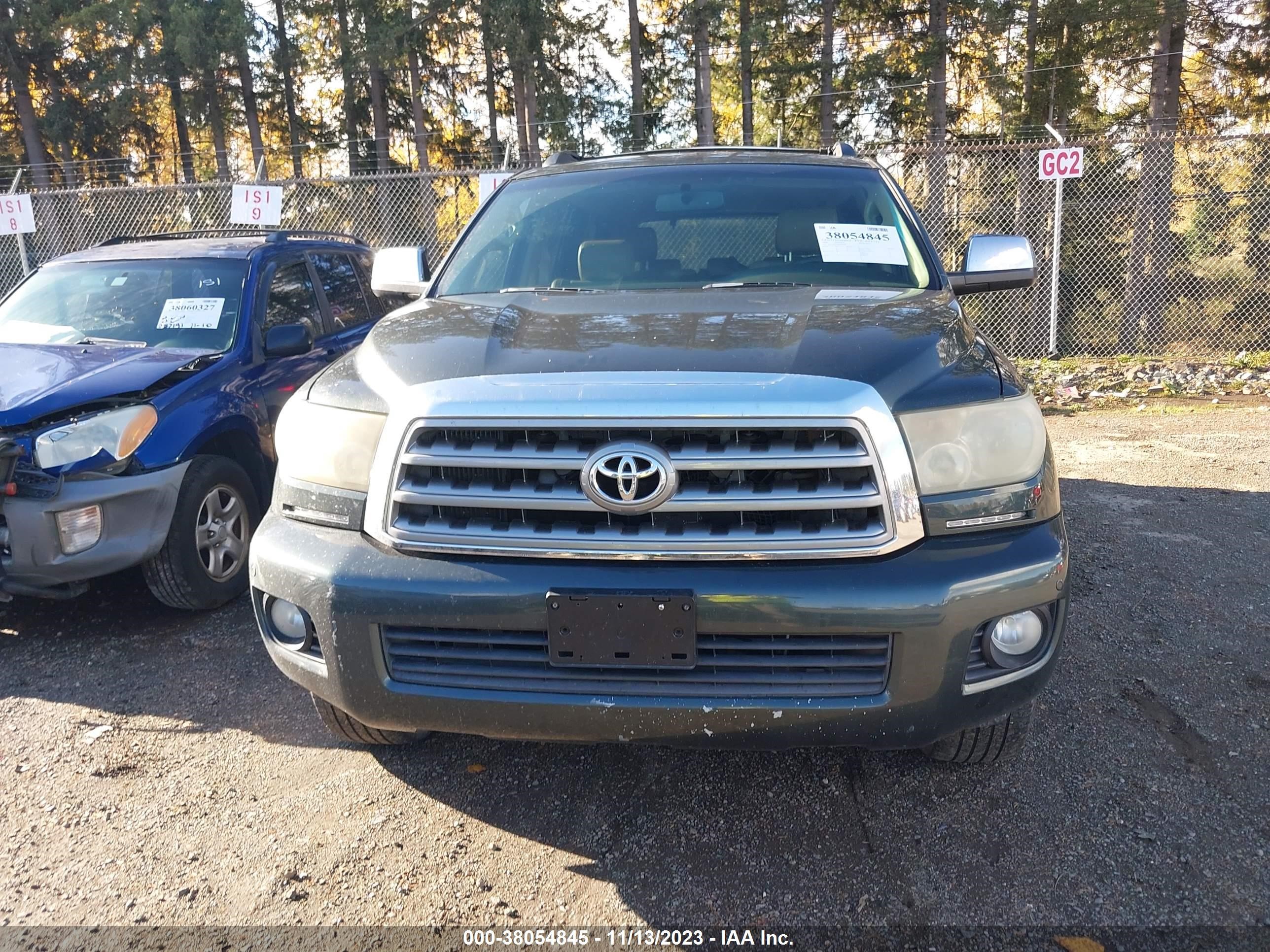 Photo 11 VIN: 5TDZY68AX8S004808 - TOYOTA SEQUOIA 