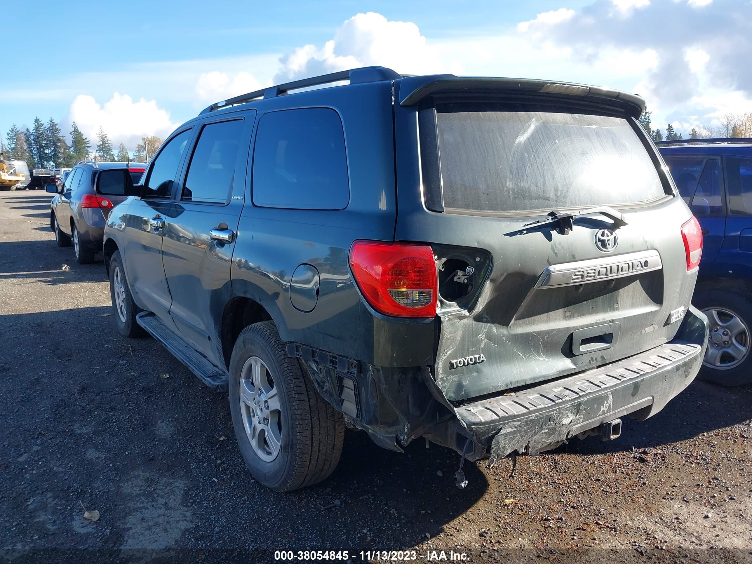 Photo 2 VIN: 5TDZY68AX8S004808 - TOYOTA SEQUOIA 