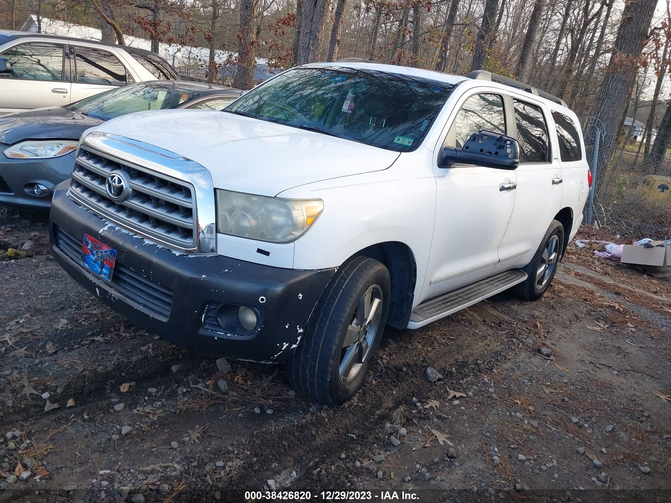 Photo 1 VIN: 5TDZY68AX8S008583 - TOYOTA SEQUOIA 