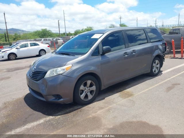 Photo 1 VIN: 5TDZZ3DC0HS895887 - TOYOTA SIENNA 