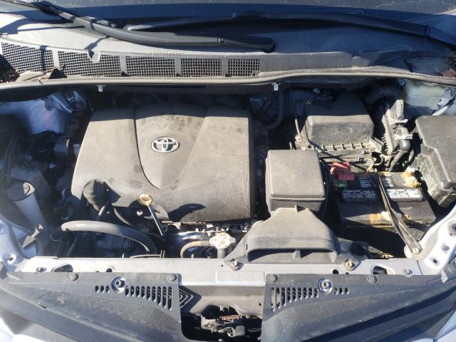 Photo 6 VIN: 5TDZZ3DC0JS929557 - TOYOTA SIENNA L 