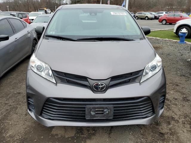 Photo 4 VIN: 5TDZZ3DC0KS991798 - TOYOTA SIENNA 