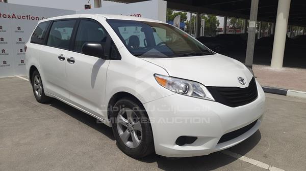 Photo 8 VIN: 5TDZZ3DC1HS870223 - TOYOTA SIENNA 