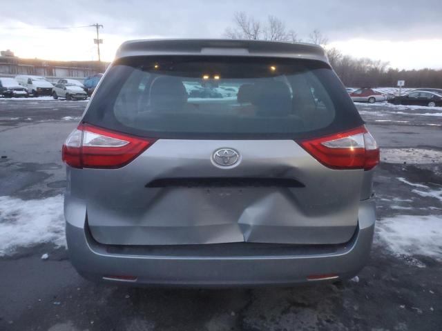 Photo 5 VIN: 5TDZZ3DC2HS795063 - TOYOTA SIENNA 