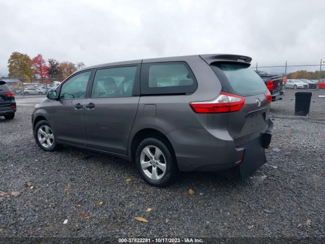 Photo 2 VIN: 5TDZZ3DC2HS818180 - TOYOTA SIENNA 